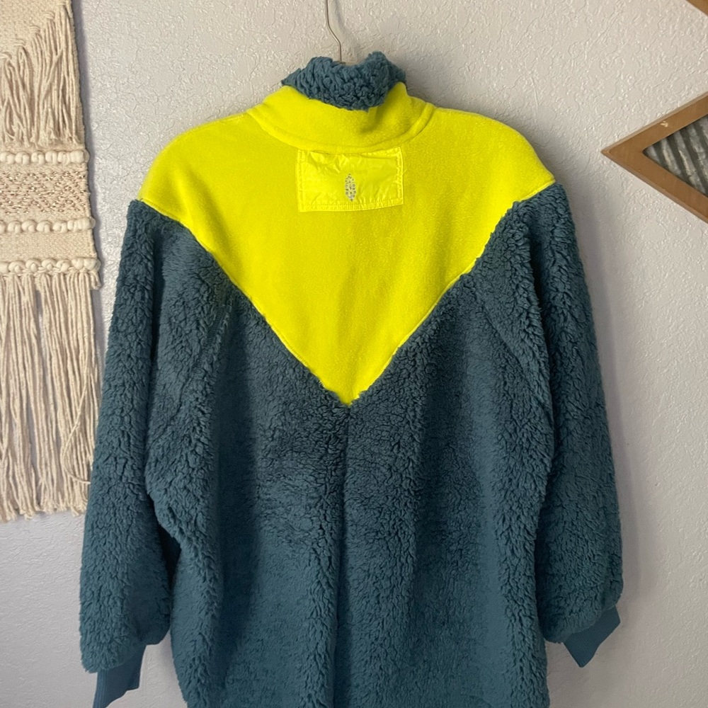 FP Movement Fall to Rise Pullover Jacket - Picture 7 of 7